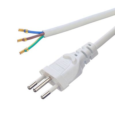 사용자 정의 브라질 10A/250V 3 핀 플러그 3x0.75MM2 PS4 소금 램프 전원 케이블 DIN VDE 0620/EN 50075 1990에 의해 인증